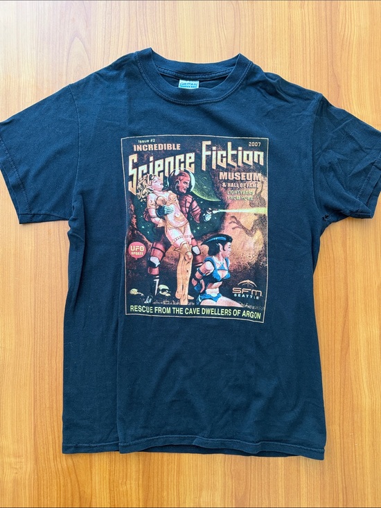 Tops - Vintage Black Science Fiction Graphic Tee